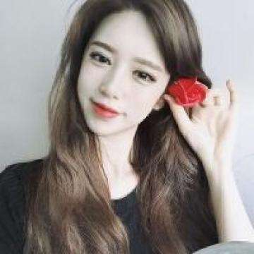 洛拉经营汉堡店